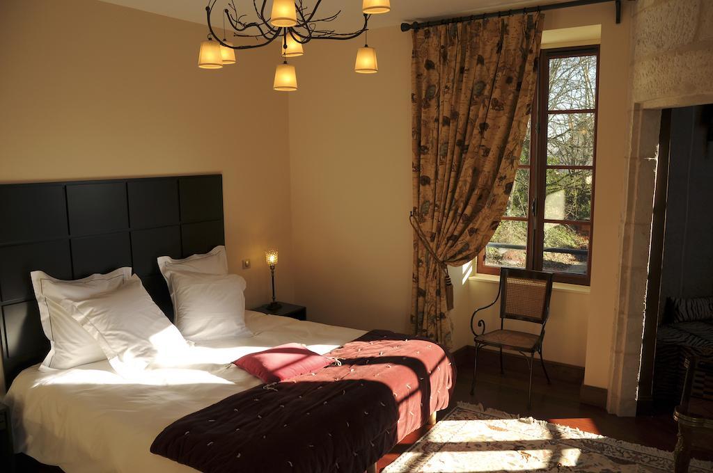 Castel Peyssard Bed & Breakfast Perigueux Room photo